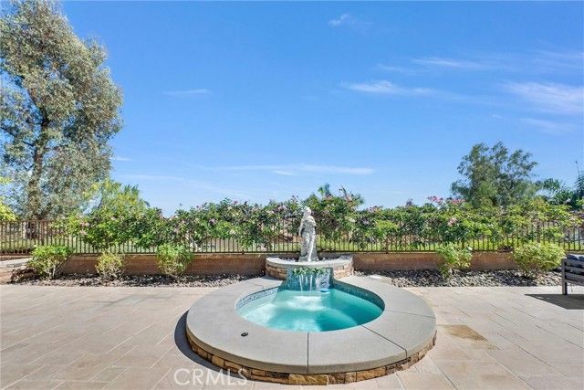 25672 Raintree Road, Laguna Hills, CA 92653