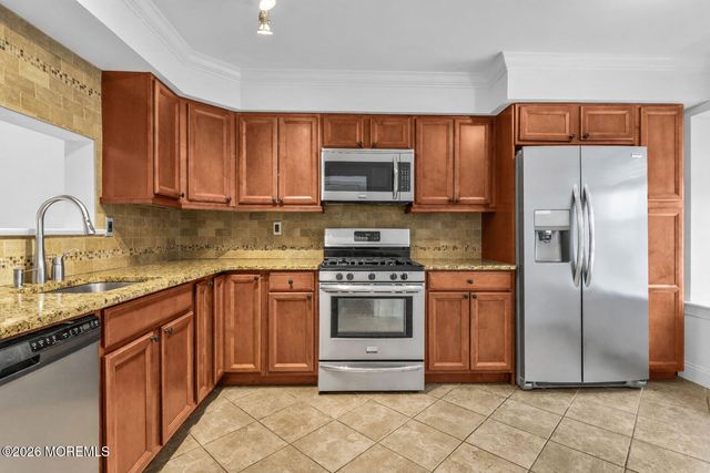 2203 Gulfstream Way, Toms River, NJ 08755