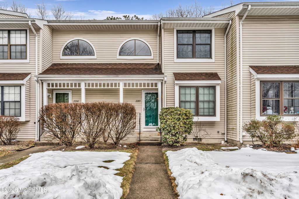 2203 Gulfstream Way, Toms River, NJ 08755