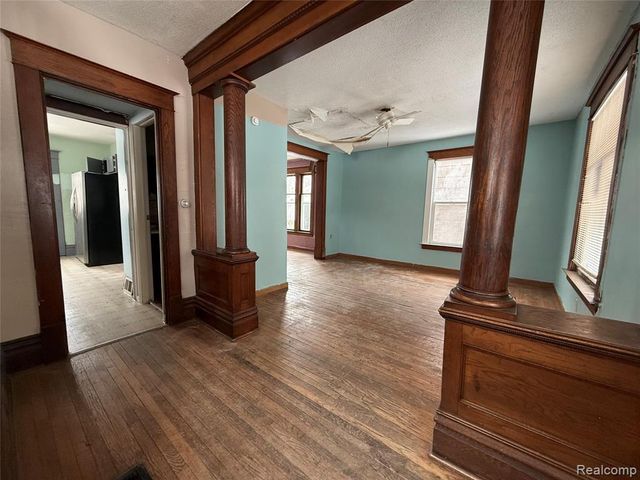 1116 Hickory Street, Lansing, MI 48912