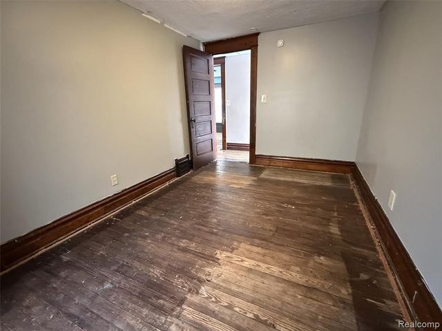 1116 Hickory Street, Lansing, MI 48912