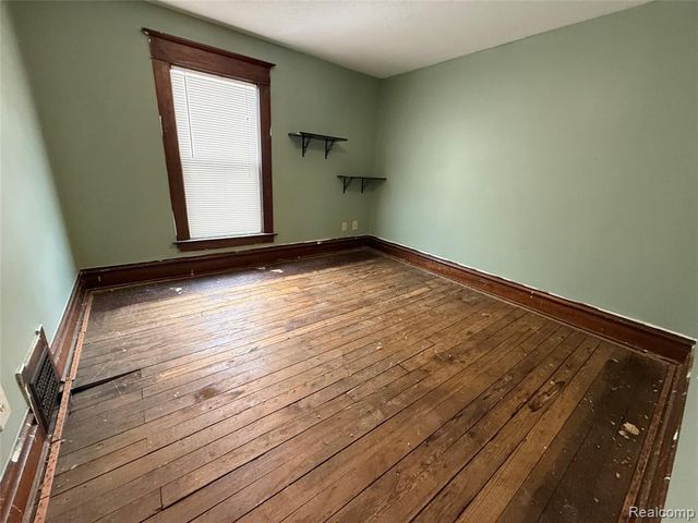 1116 Hickory Street, Lansing, MI 48912