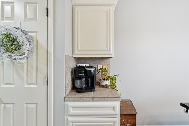 6 Logan Ct, Greenbrier, AR 72058