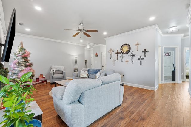 6 Logan Ct, Greenbrier, AR 72058