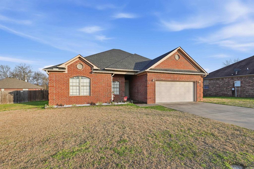 6 Logan Ct, Greenbrier, AR 72058