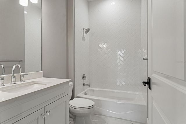 477 BOCELLI DRIVE, North Venice, FL 34275