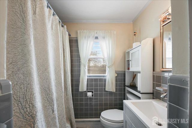 439 Fairview Avenue, Colonia, NJ 07067