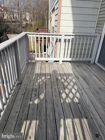 10727 WAKEMAN DR, Fredericksburg, VA 22407