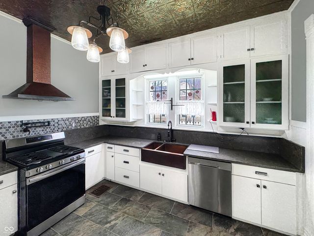 460 E Harrison Street, Martinsville, IN 46151