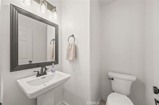 8394 Renwick, Corona, CA 92883