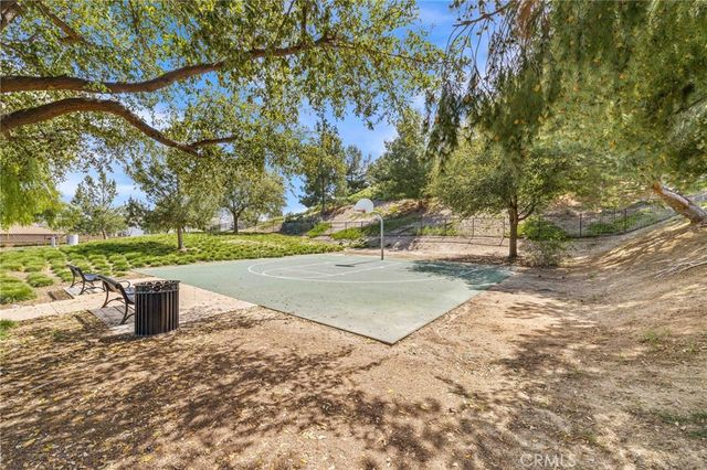 8394 Renwick, Corona, CA 92883