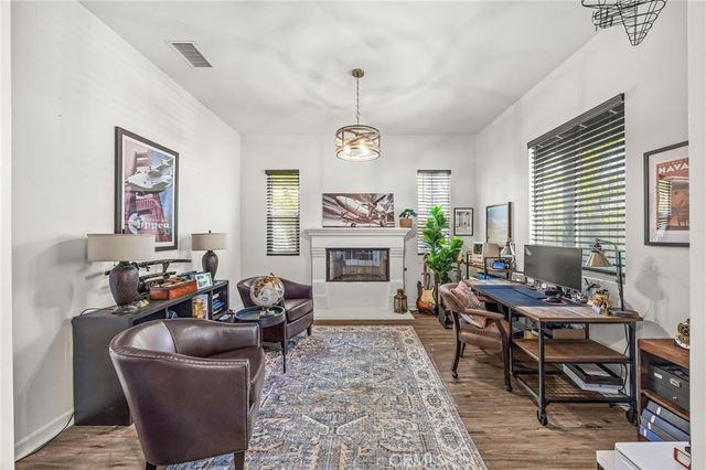 8394 Renwick, Corona, CA 92883