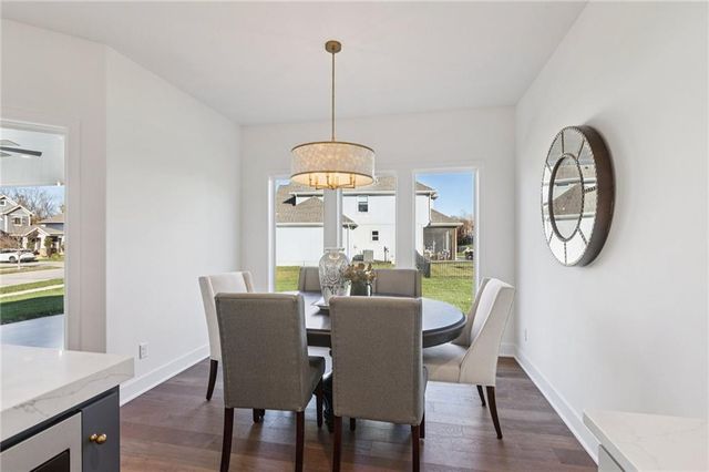 1836 Green Meadow Drive, Liberty, MO 64068