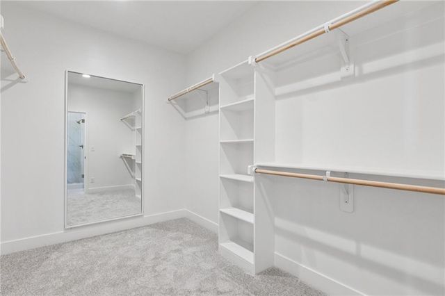 1836 Green Meadow Drive, Liberty, MO 64068