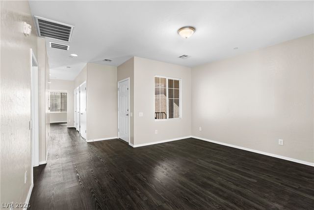 6675 Caporetto Lane 203, North Las Vegas, NV 89084