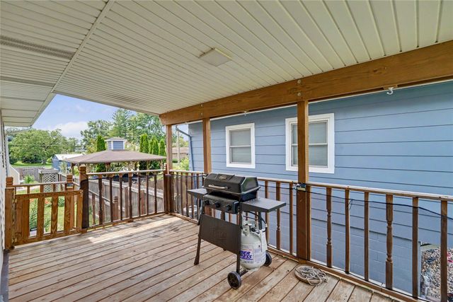 1901 Estella Street, Perry, IA 50220