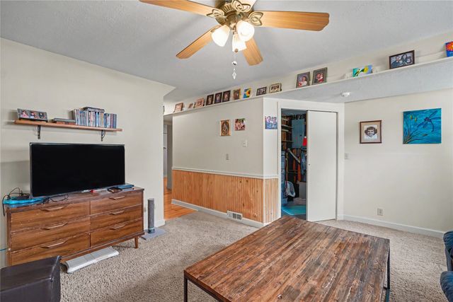 1901 Estella Street, Perry, IA 50220