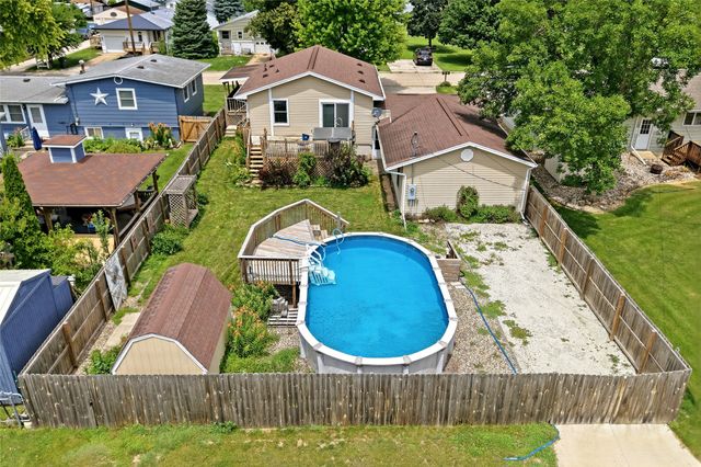 1901 Estella Street, Perry, IA 50220
