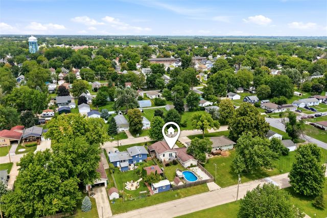 1901 Estella Street, Perry, IA 50220
