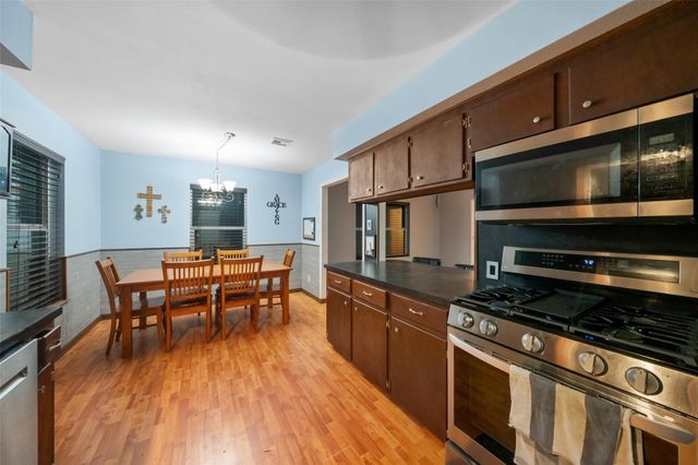 242 Magnolia Drive, Onalaska, TX 77360