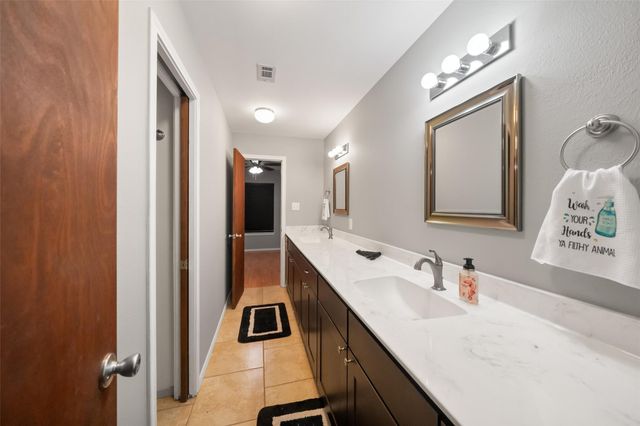 242 Magnolia Drive, Onalaska, TX 77360