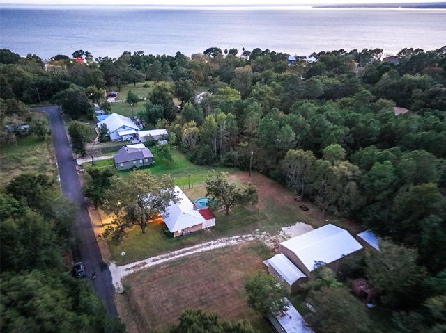 242 Magnolia Drive, Onalaska, TX 77360