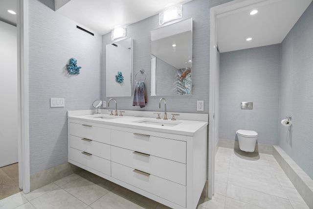 130 Fulton St Apt 12B, New York City, NY 10038