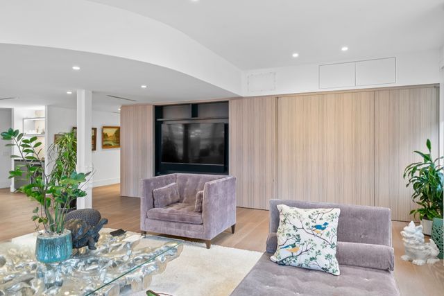 130 Fulton St Apt 12B, New York City, NY 10038