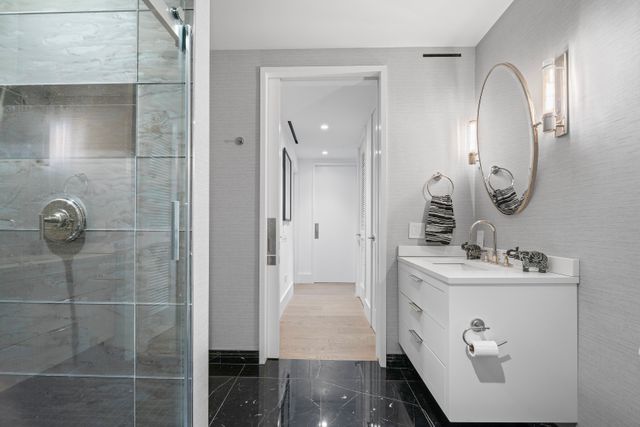 130 Fulton St Apt 12B, New York City, NY 10038