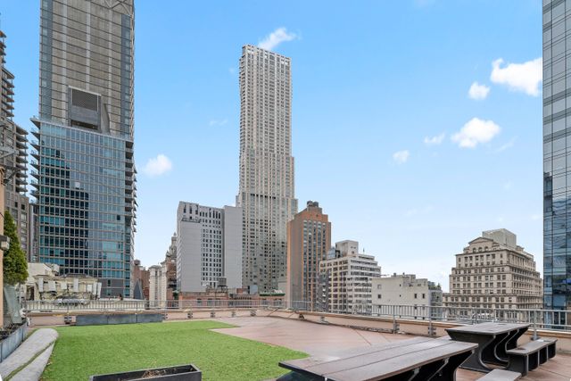130 Fulton St Apt 12B, New York City, NY 10038