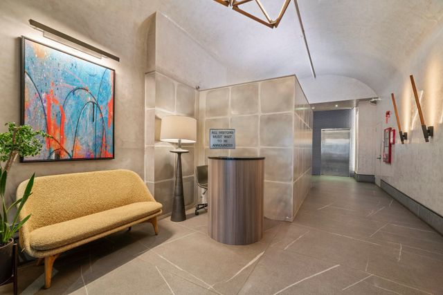 130 Fulton St Apt 12B, New York City, NY 10038