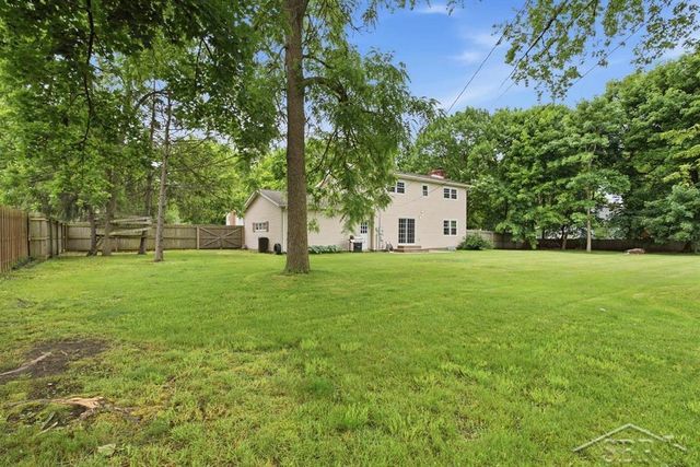 2902 St. Marys Drive, Midland, MI 48640