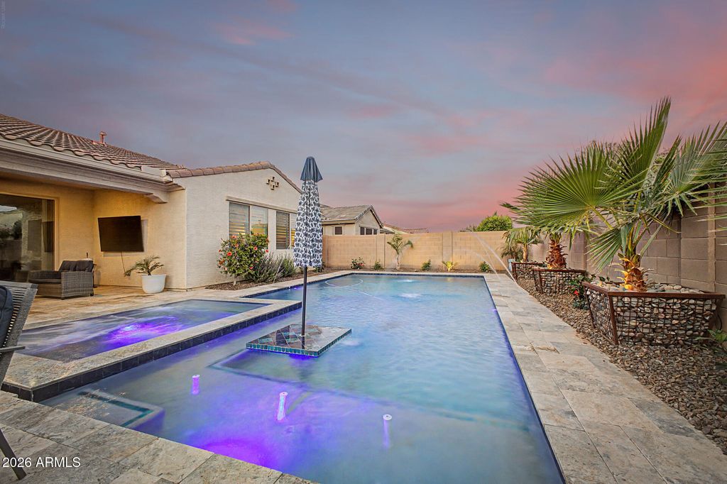 Image 10 of property listing at 3641 E NARROWLEAF Drive, Gilbert, AZ 85298