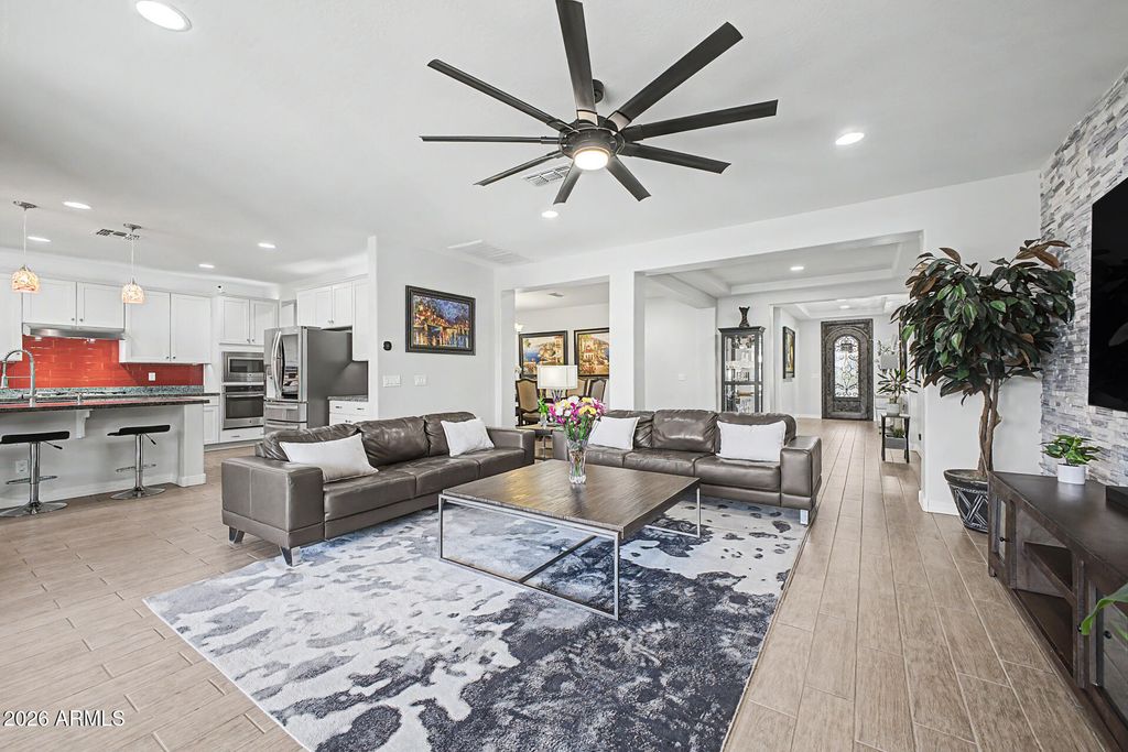 Image 22 of property listing at 3641 E NARROWLEAF Drive, Gilbert, AZ 85298