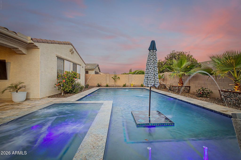Image 70 of property listing at 3641 E NARROWLEAF Drive, Gilbert, AZ 85298