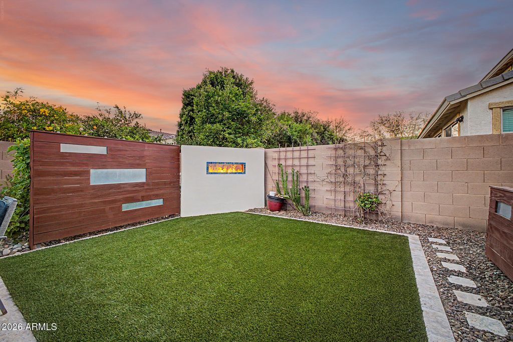 Image 71 of property listing at 3641 E NARROWLEAF Drive, Gilbert, AZ 85298