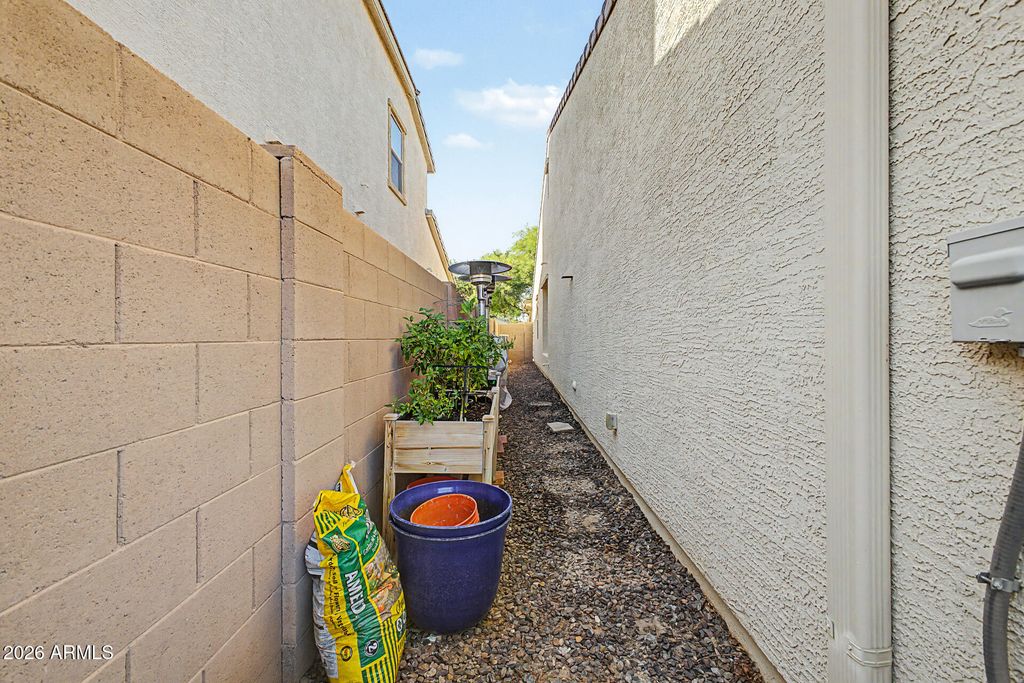 Image 80 of property listing at 3641 E NARROWLEAF Drive, Gilbert, AZ 85298