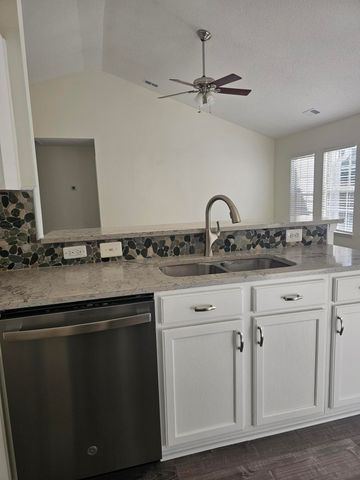 1424 Pinethicket Drive, Summerville, SC 29486