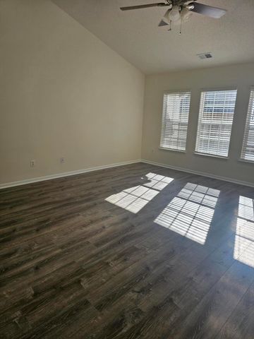 1424 Pinethicket Drive, Summerville, SC 29486