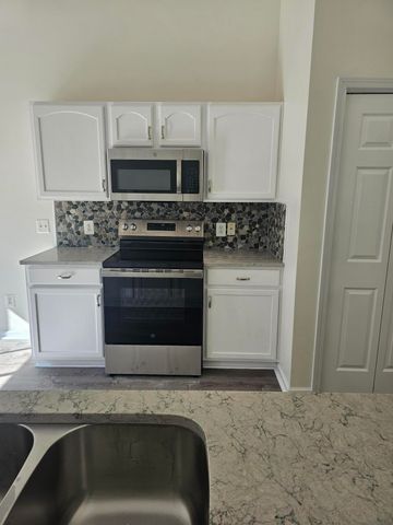 1424 Pinethicket Drive, Summerville, SC 29486