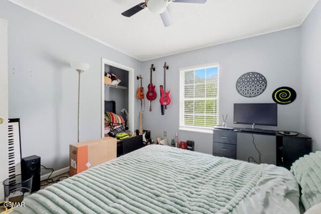 616 Hollow Drive, Strawberry Plains, TN 37871