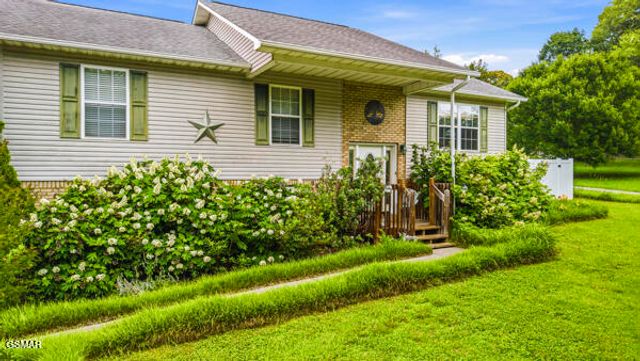 616 Hollow Drive, Strawberry Plains, TN 37871