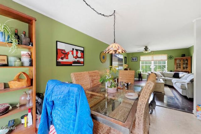 616 Hollow Drive, Strawberry Plains, TN 37871