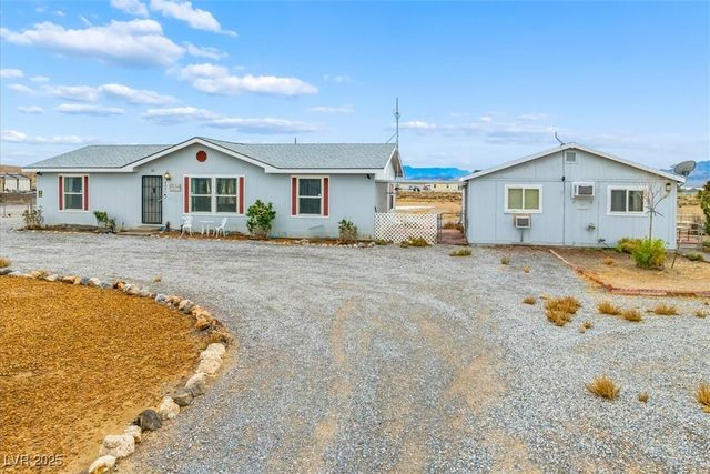 2421 East Jayme Street, Pahrump, NV 89048