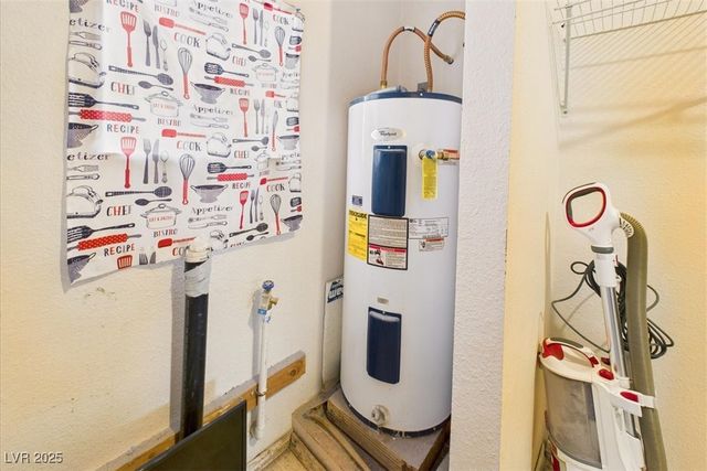 2421 East Jayme Street, Pahrump, NV 89048