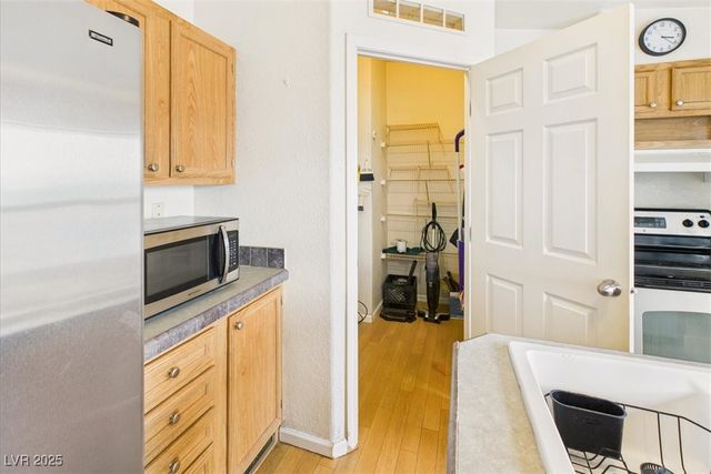 2421 East Jayme Street, Pahrump, NV 89048