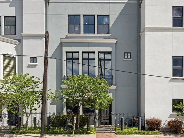 408 E 6th Street, Fort Worth, TX 76102