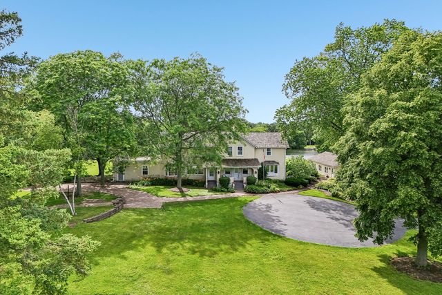 62 Dundee Lane, Barrington, IL 60010