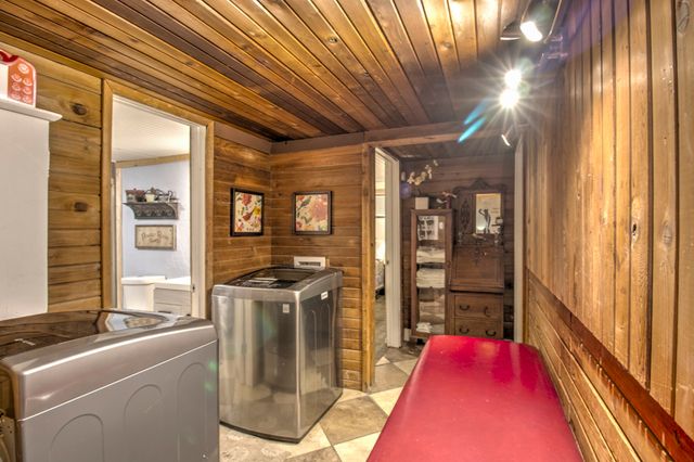 12 Old Shawnee Trail Drive, Gordonville, TX 76245