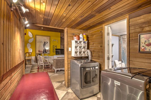 12 Old Shawnee Trail Drive, Gordonville, TX 76245